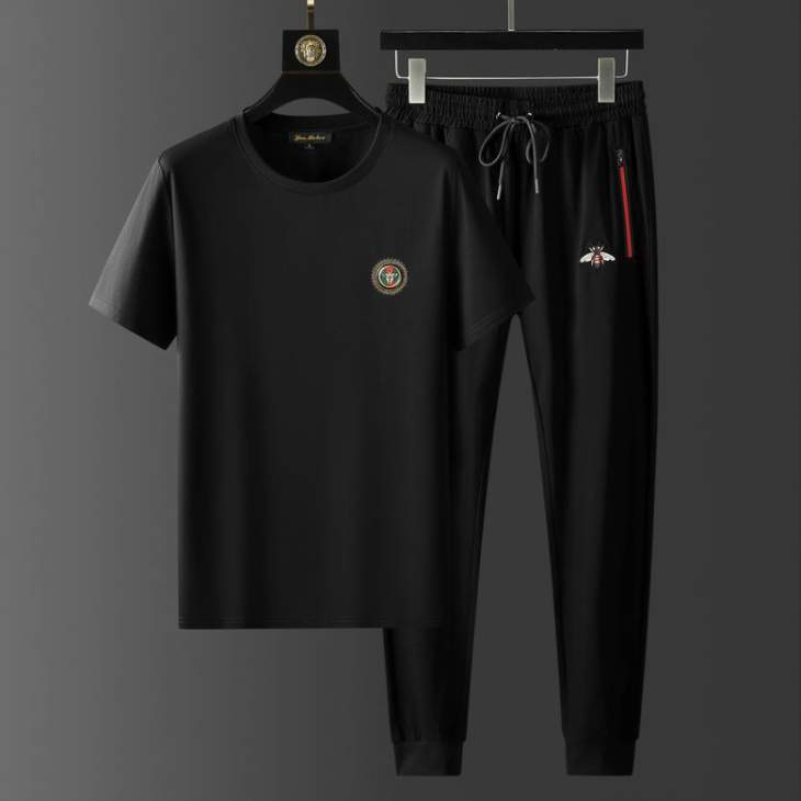 Picture of Gucci Shirt Pant Suits _SKUGucciM-4XL25cn2301522006